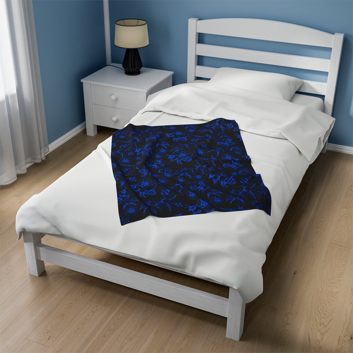 HoneyPlusCo Merch | Honey Bee Plush Blanket Style 4